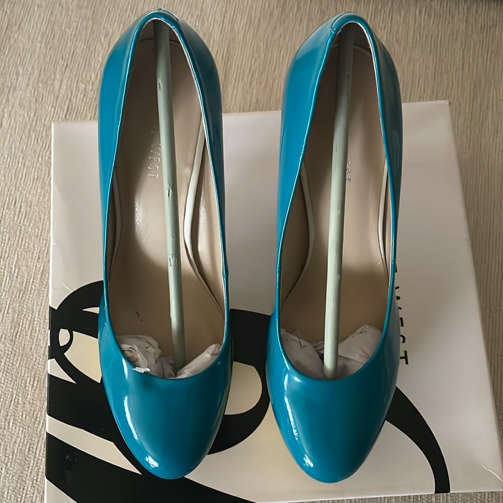Pre-owned Ninewest Givemeo Laguna SY Platform pumps